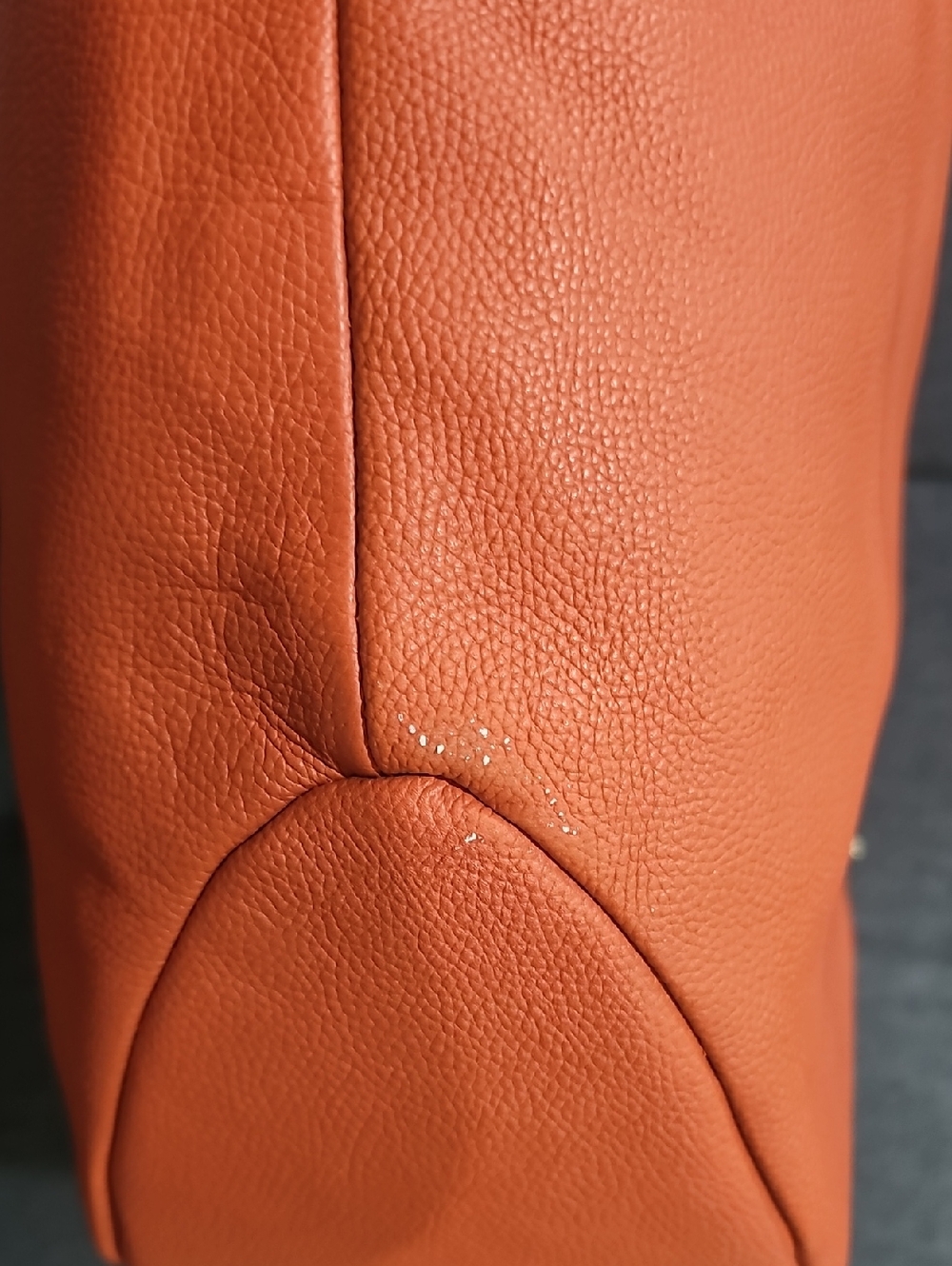 Elaine Turner Orange Leather Shoulder Bag with Gold Hardware - Picture 5 of 5